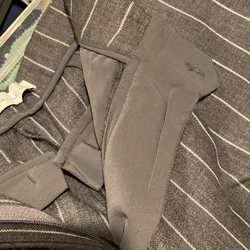 Abercrombie & Fitch Charcoal Grey Pinstripe Wide Leg Trouser Pants. Size 27/4 - Picture 7 of 10